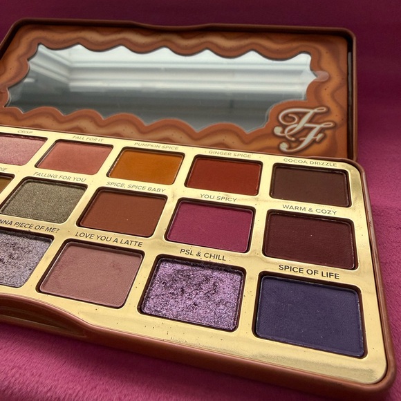 Limited Edition Scented: Too Faced Pumpkin Spice Eye Shadow Palette - Picture 11 of 13
